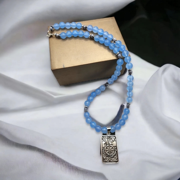 Aquamarine Quartz, Wheel of Fortune taro card Amulet necklace - Picture 4 of 6